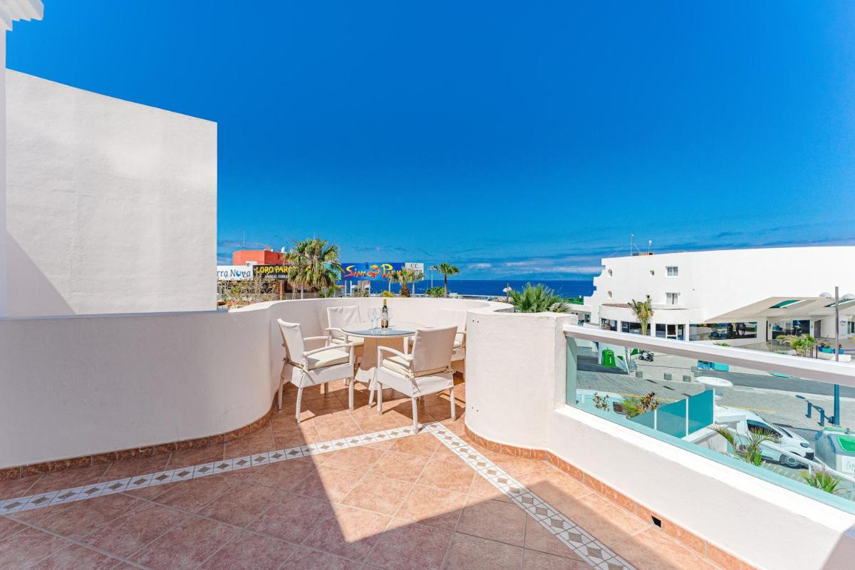 Un balcón o terraza de Flamingo Suites Boutique Hotel