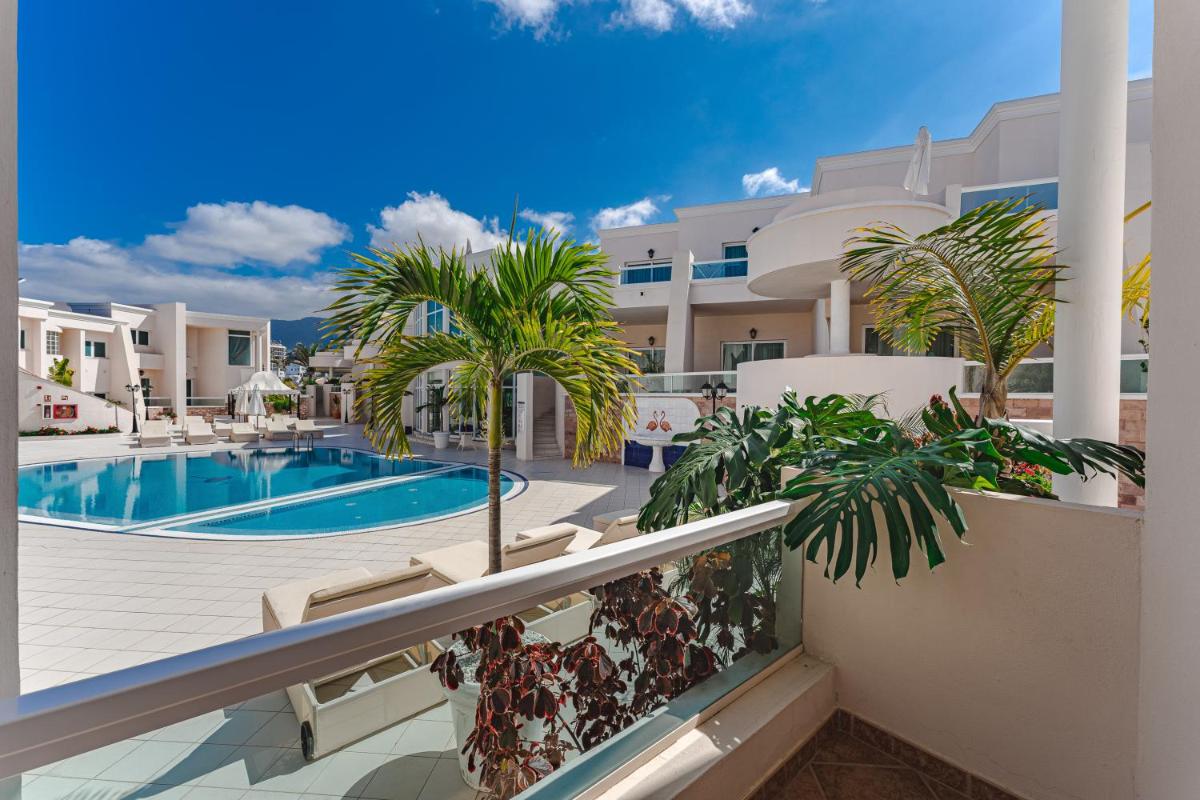 Piscina en o cerca de Flamingo Suites Boutique Hotel