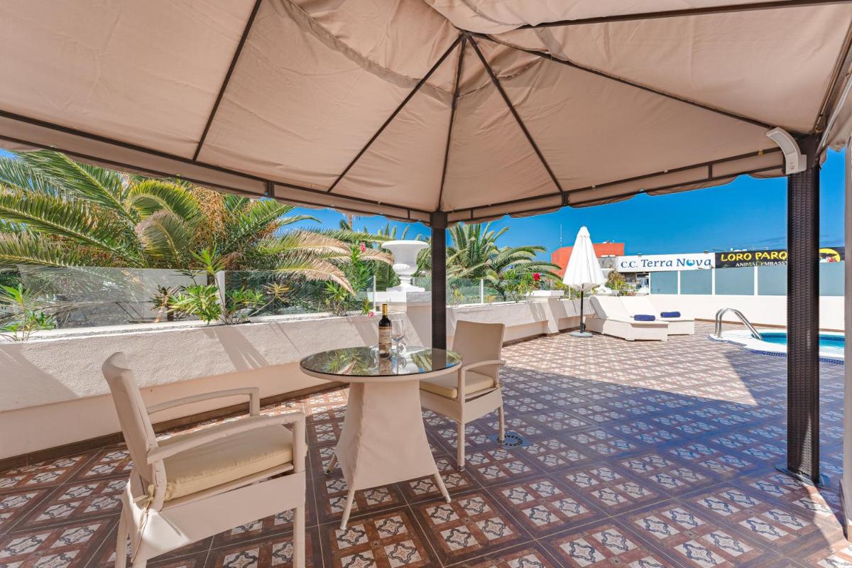 Piscina en o cerca de Flamingo Suites Boutique Hotel