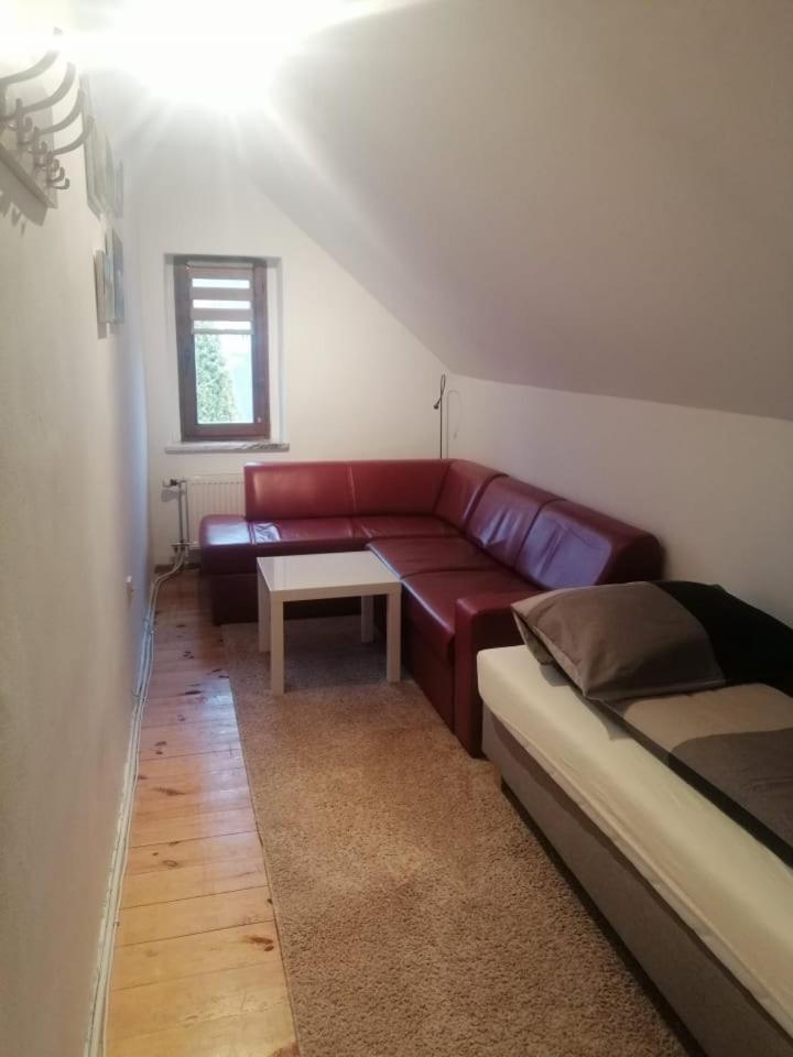 Po drodze - Housity