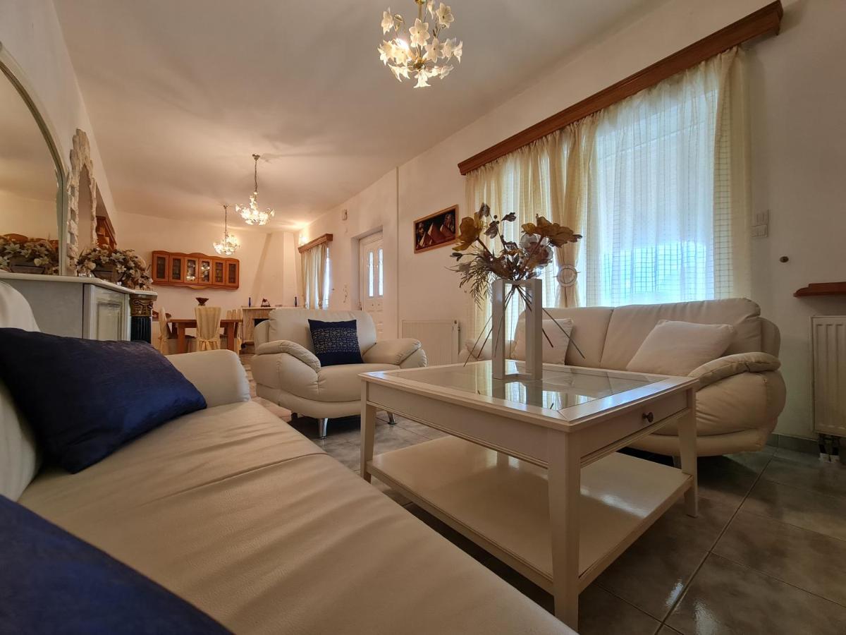 Myrtia Guest House - Housity