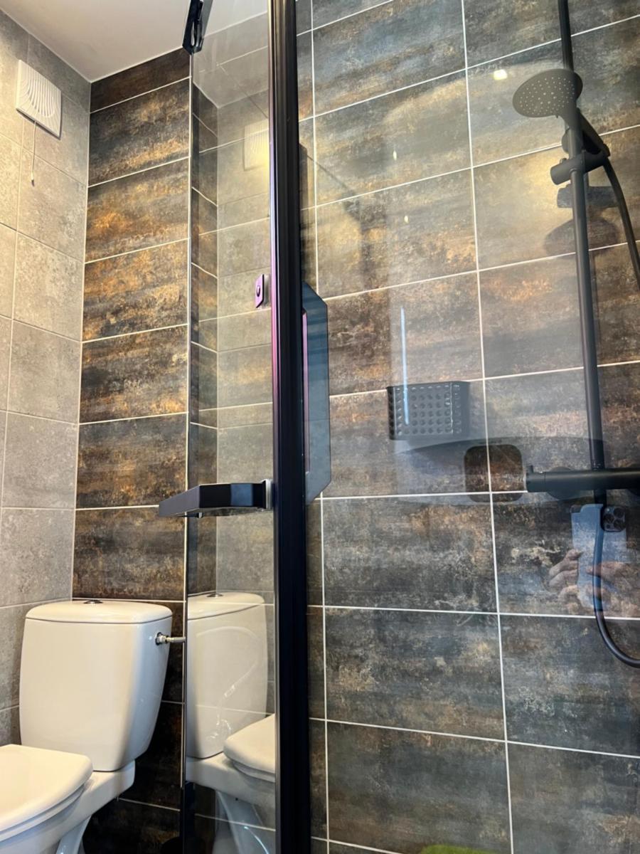 Stolove Chatki Radków - Housity