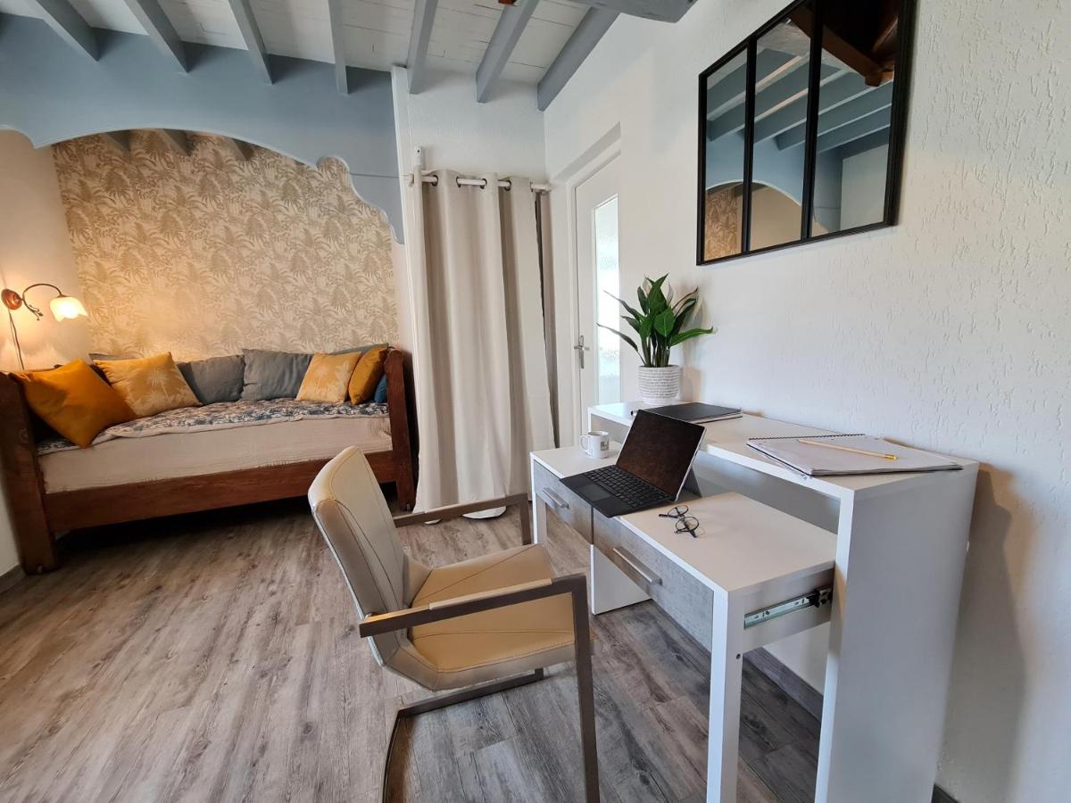 Villa La Marine en bord de mer - Housity