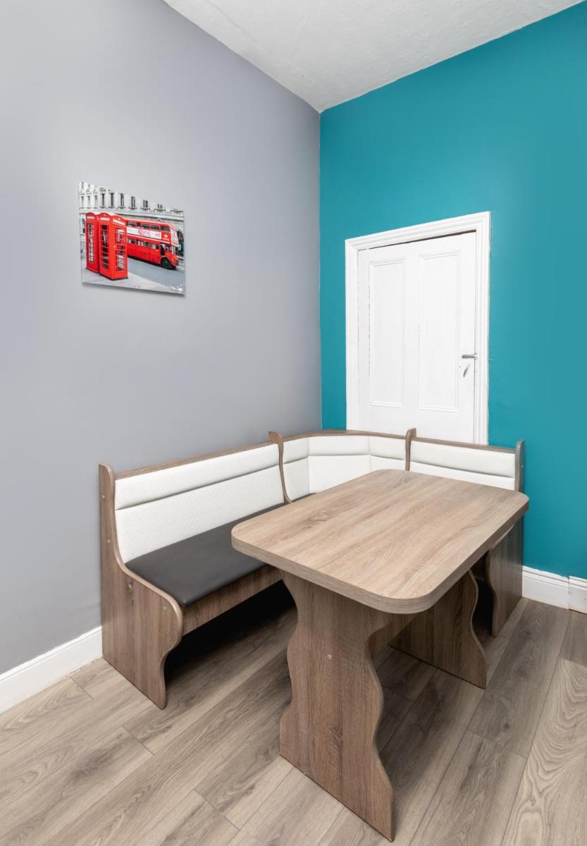 Newcastle City Apartment free parking and wifi - Housity