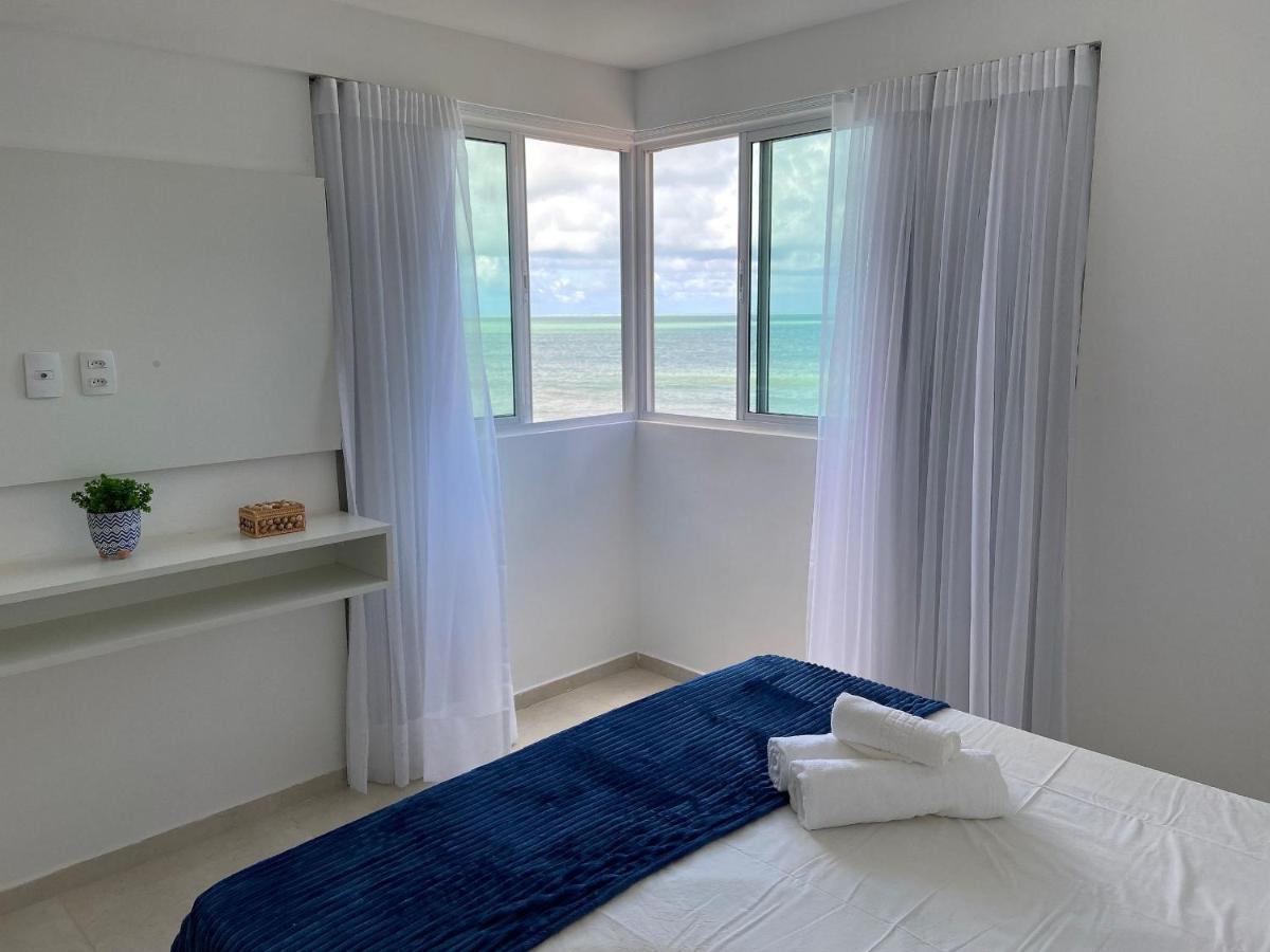Bela Hospedagem - Flat pé na areia no Bessa com vista incrível do mar - Housity