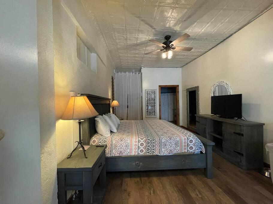 Loft 4 - 1 of 5 downtown - Housity