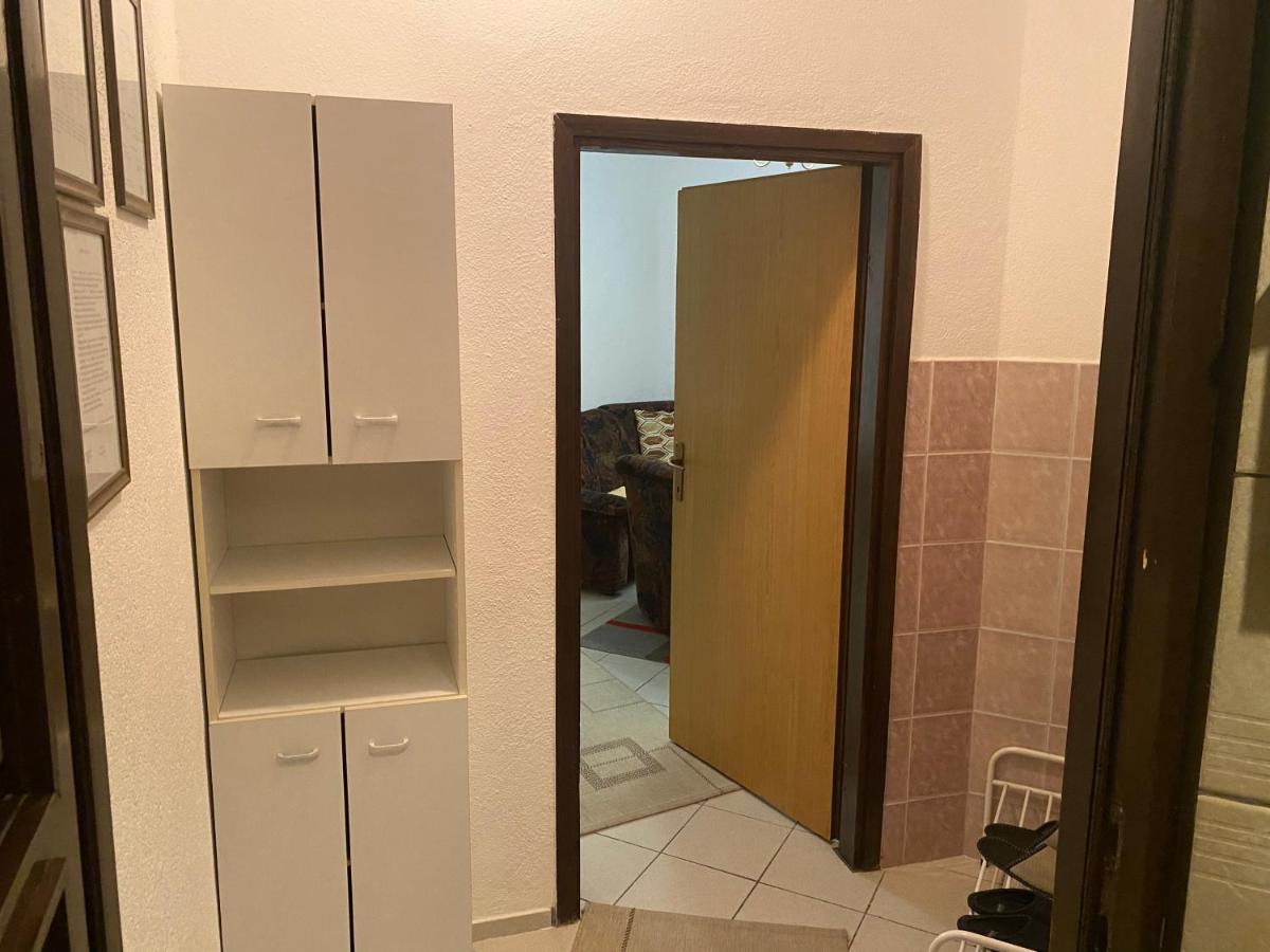 Lav Apartments - Housity