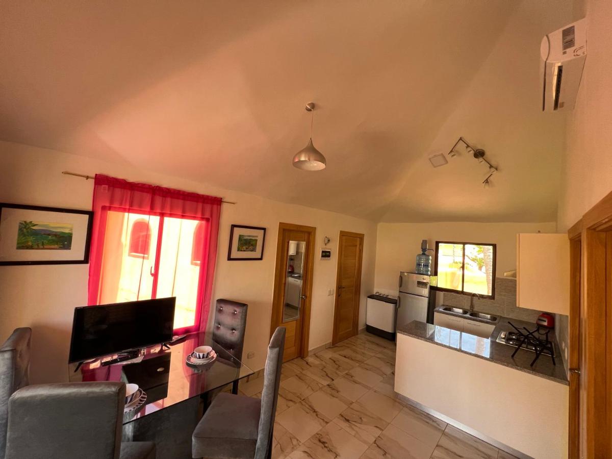 Los Corales Suite (One Suite Group) - Housity