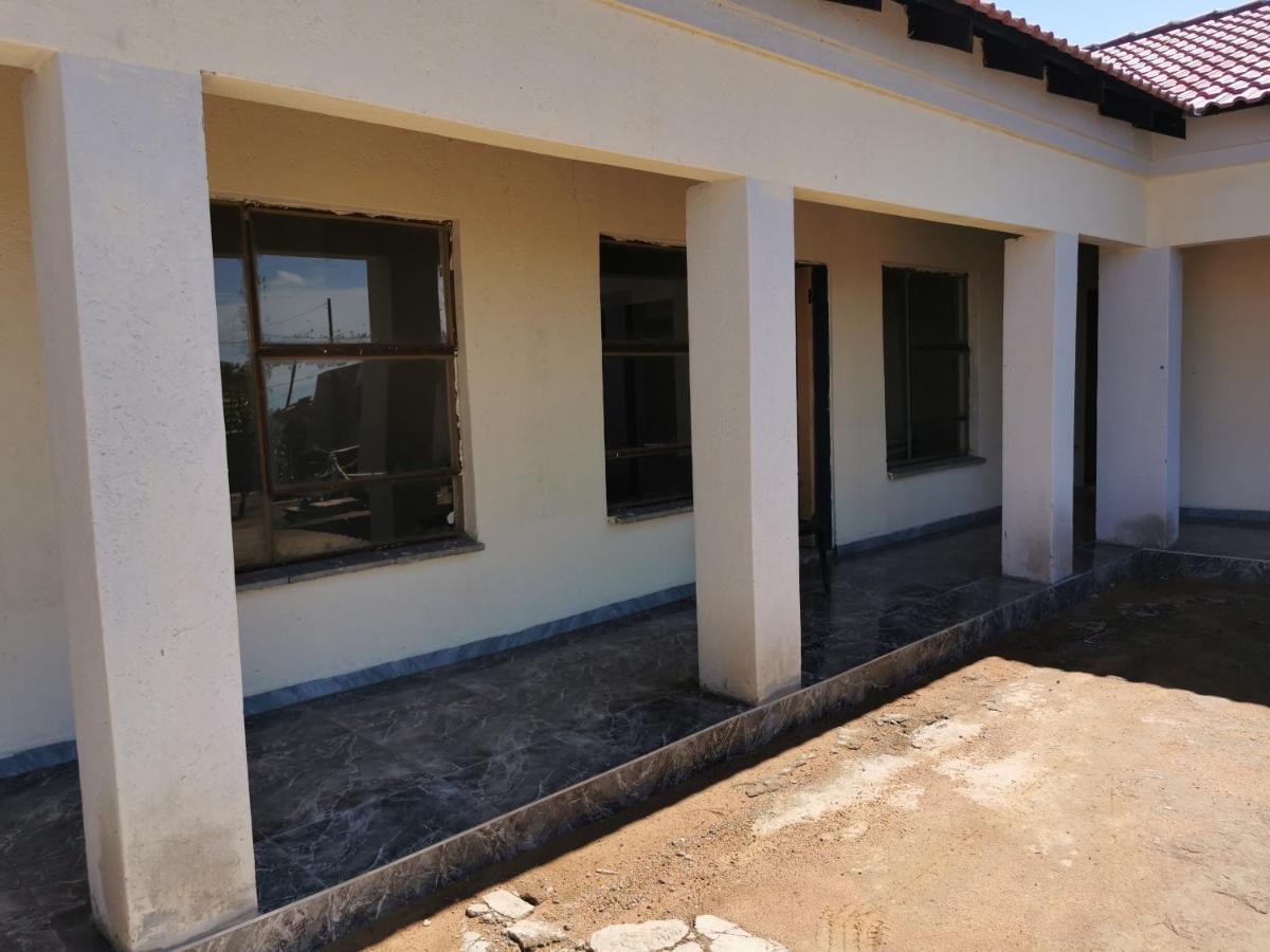 Dues Villa Stay Monthly Accomodation - Housity