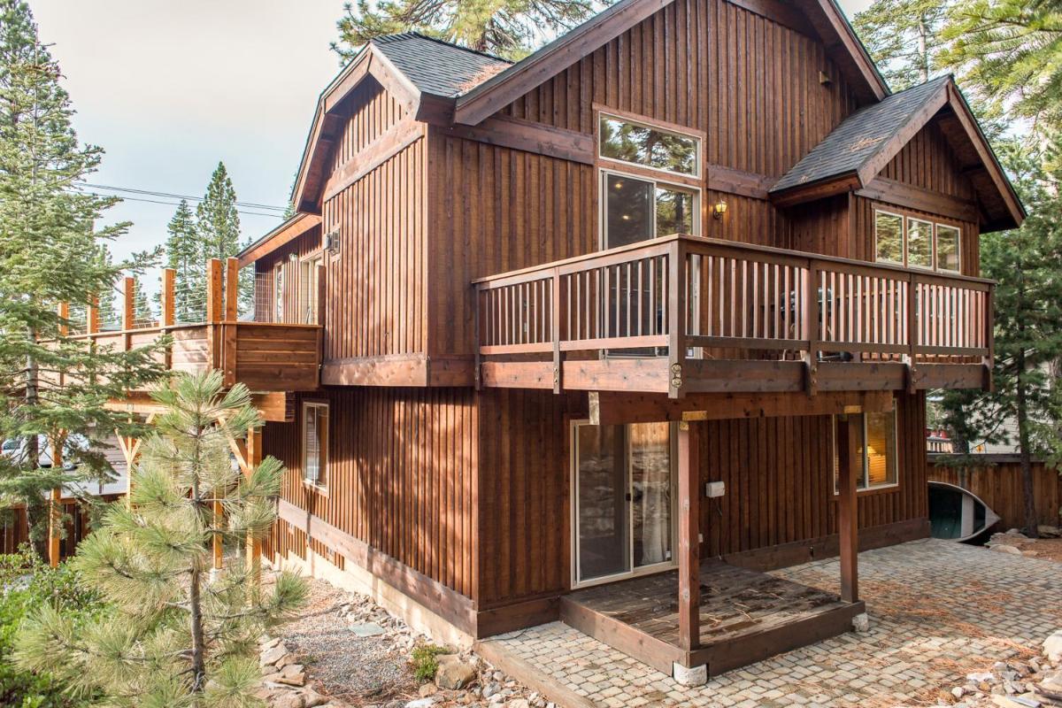 Carnelian Paradise - Housity