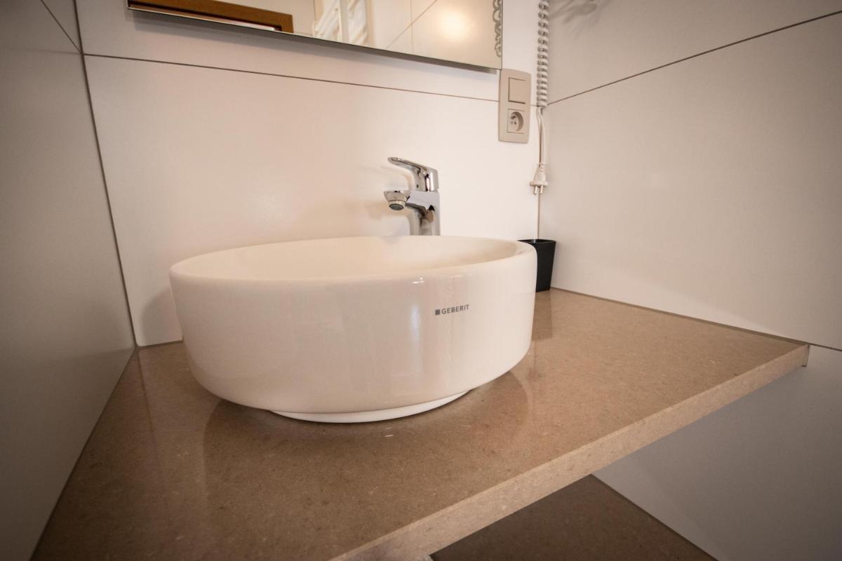Schmiede Hotel - Housity
