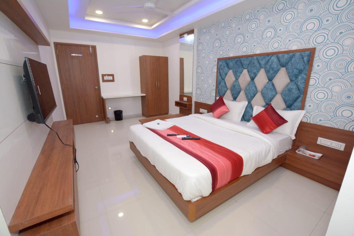 Hotel Green Leaf - Housity
