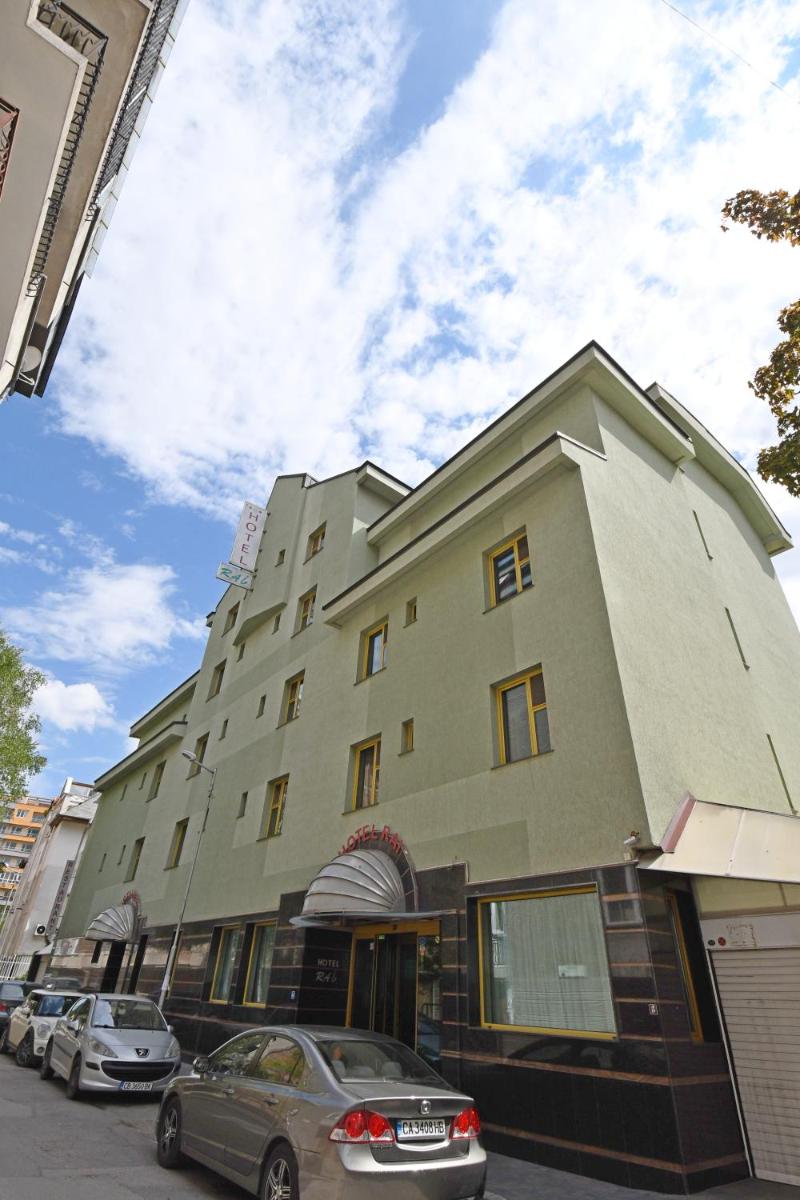 Suitetrails - Hotel Rai