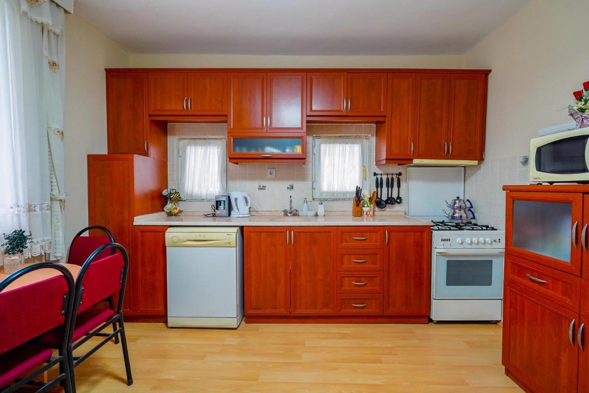 Colorful House Close to Beach With Garden and Balcony in Kemer - Housity