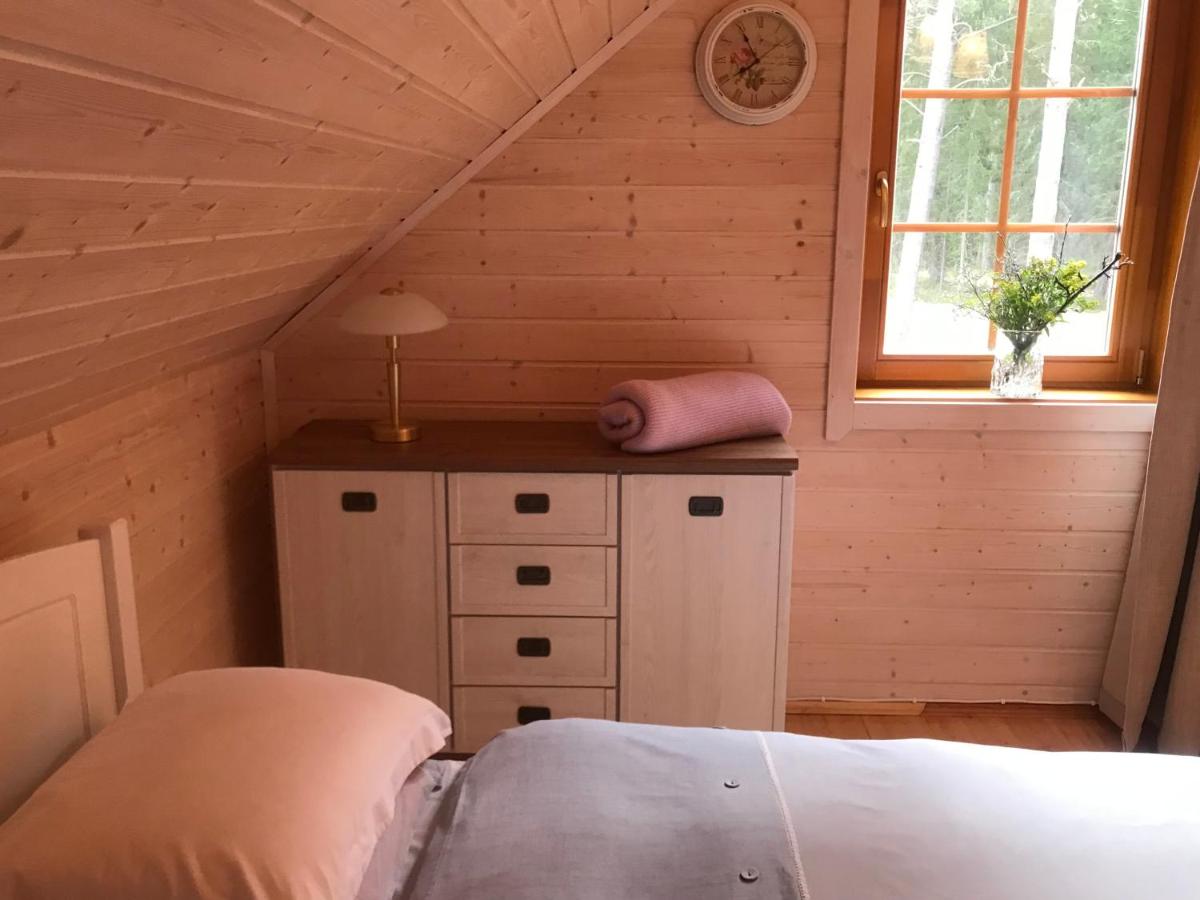 Sea Whisper Cottage - Housity
