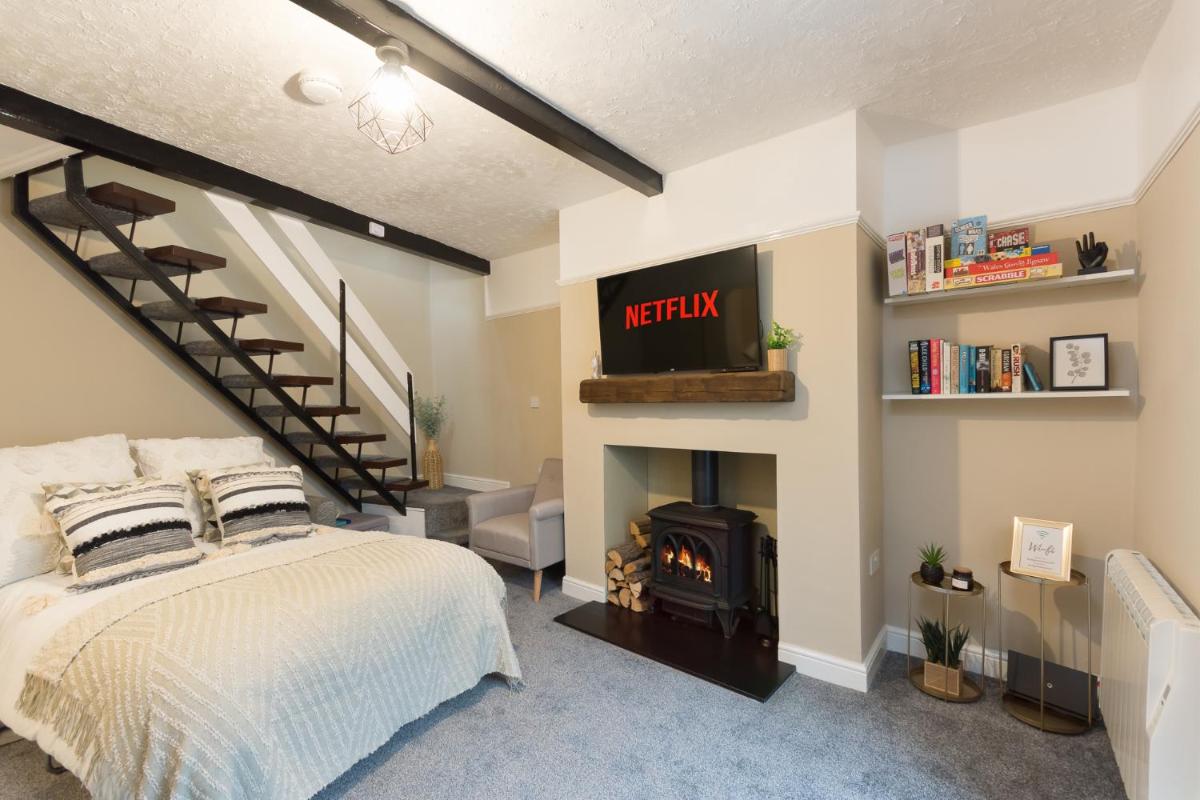 Bridge Hideaway - Housity