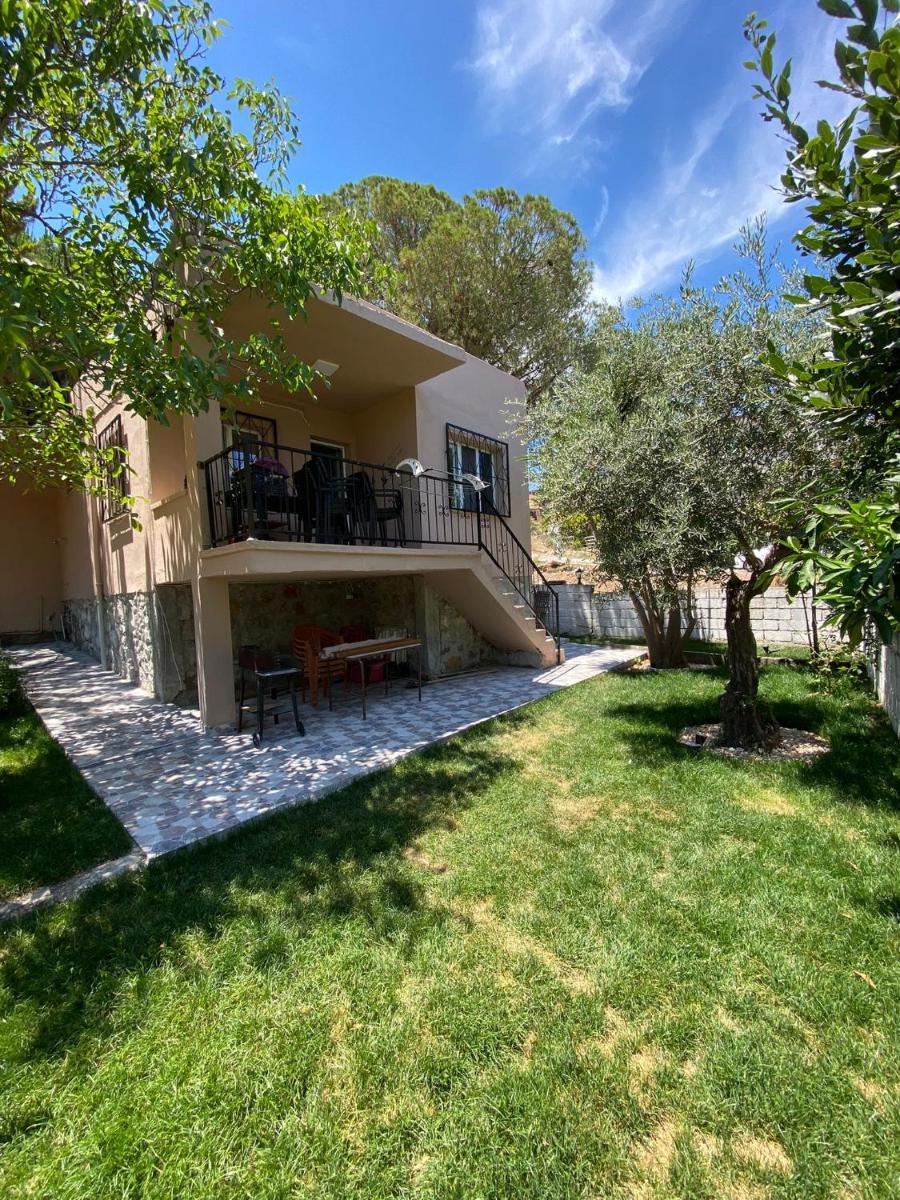 URLA ?SKELE Muhte?em konum denize 30 saniye- great location, very close to the sea - Housity