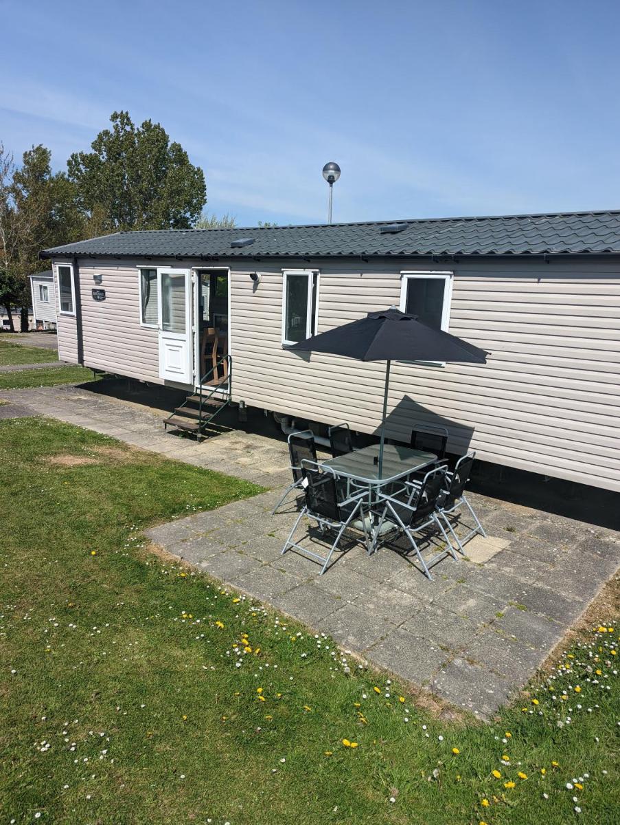 Swift holidays at Combe Haven Holiday Park - Housity