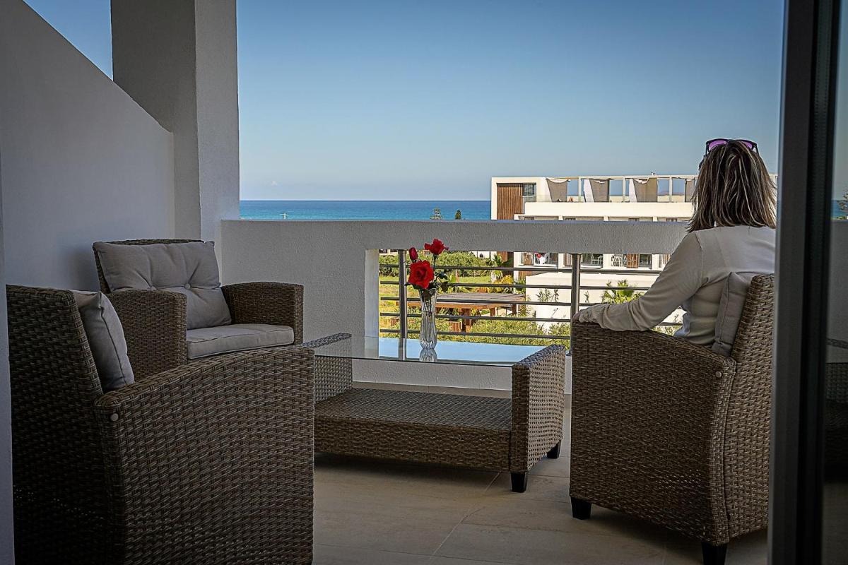 SunSea Studios close to the beach - Housity