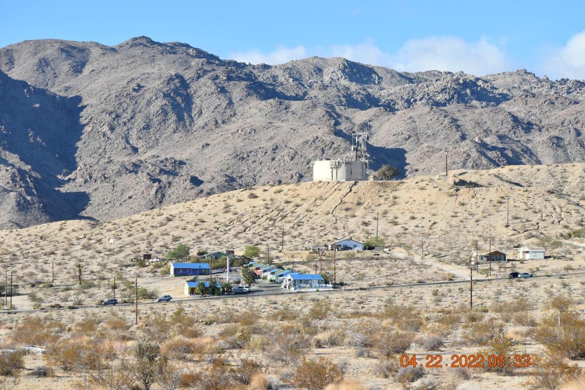 9 Palms Inn - Housity