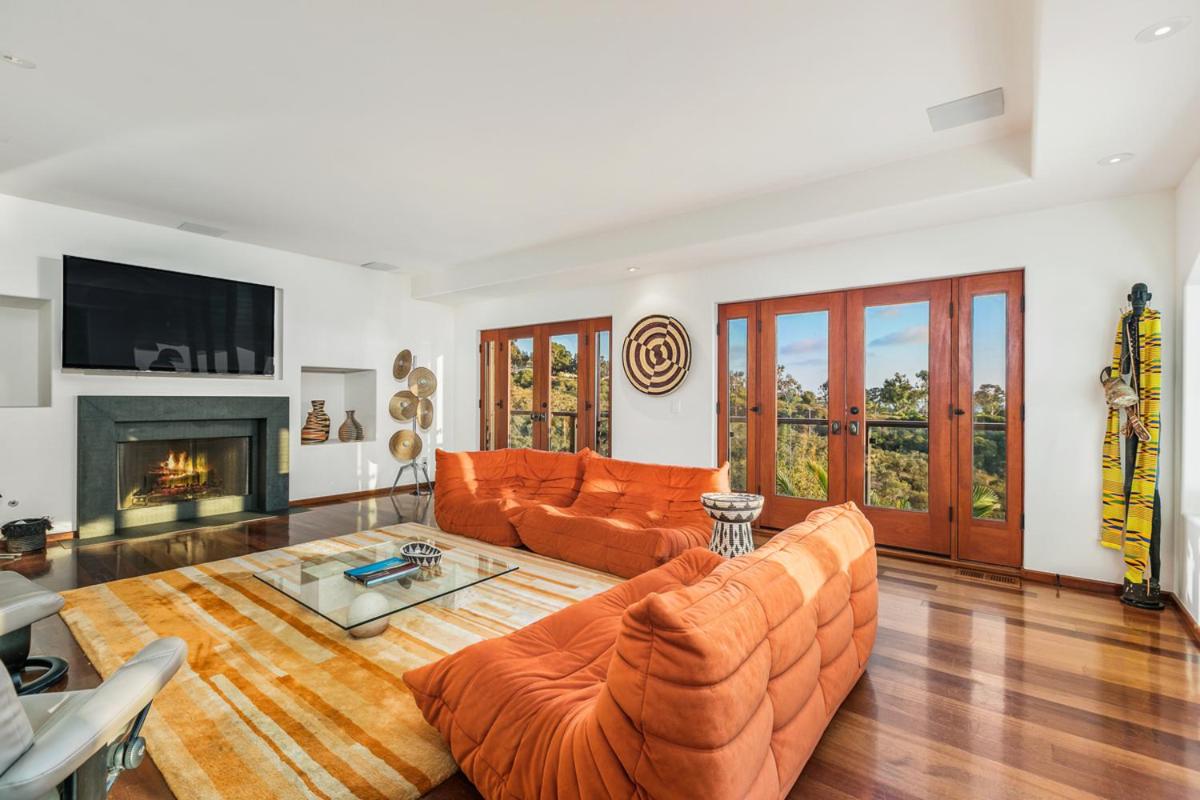 Casa Blanca - Housity