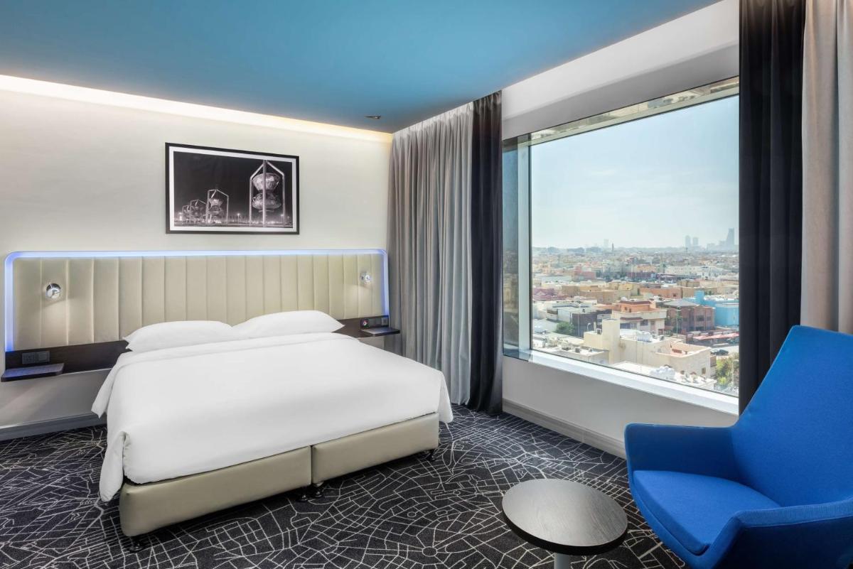 Park Inn by Radisson Jeddah Madinah Road - Housity