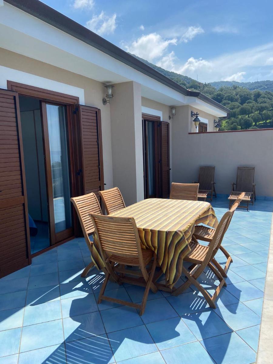 SunSea Apartments Pisciotta - Housity