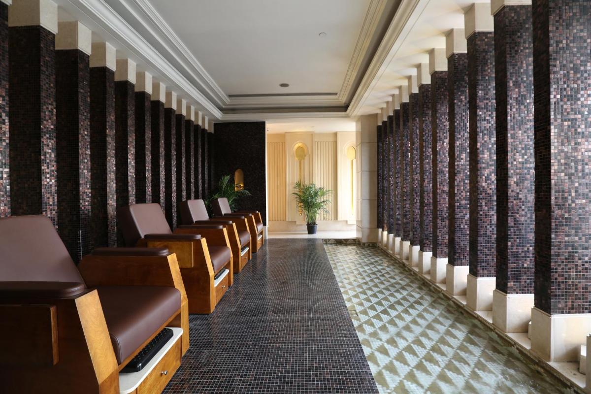 a row of chairs in a waiting room at Crowne Plaza New Delhi Mayur Vihar Noida by IHG in New Delhi