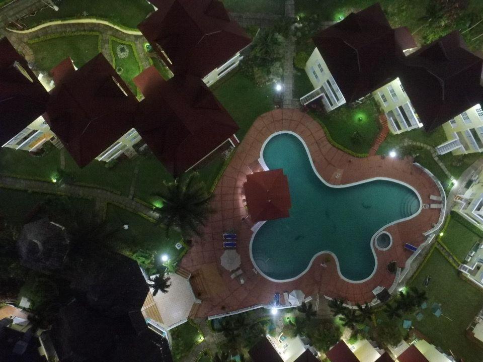 RIVER SIDE Apt 9 @ Mystic Ridge. - Housity