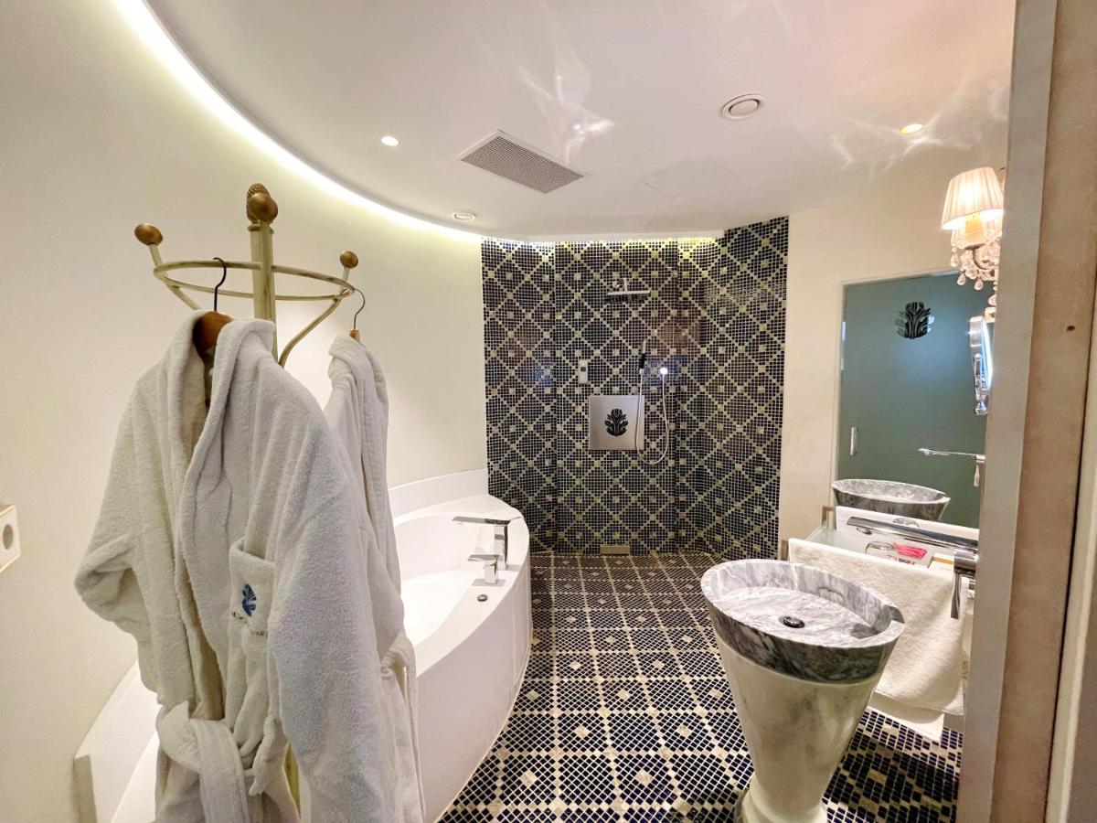 Un baño de Hotel Palacio De Úbeda 5 G.L