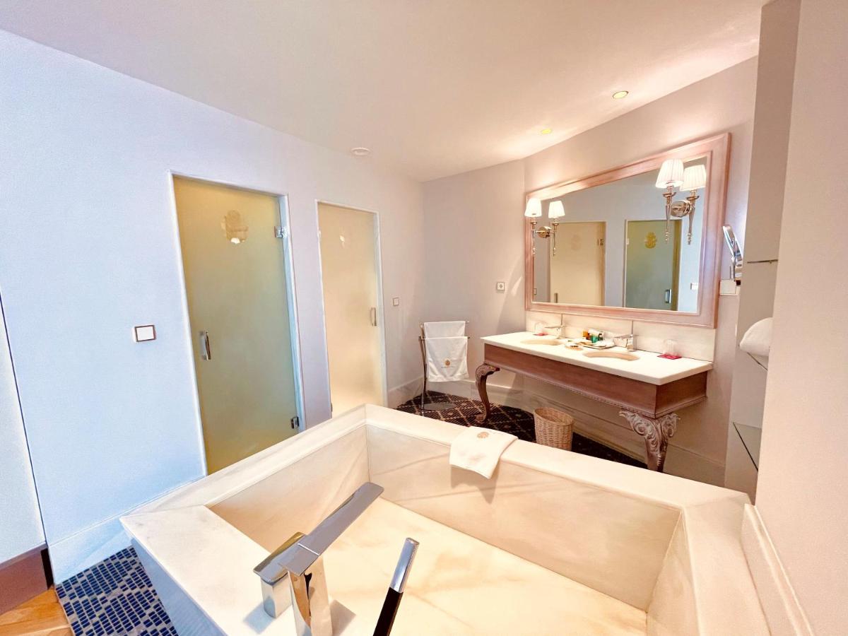 Un baño de Hotel Palacio De Úbeda 5 G.L