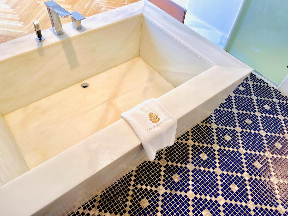 Un baño de Hotel Palacio De Úbeda 5 G.L