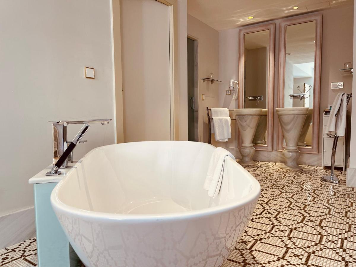 Un baño de Hotel Palacio De Úbeda 5 G.L