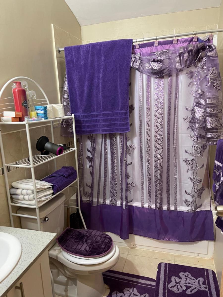 Cheerful Two-bedroom 1bath, WIFI, air conditioning. - Housity