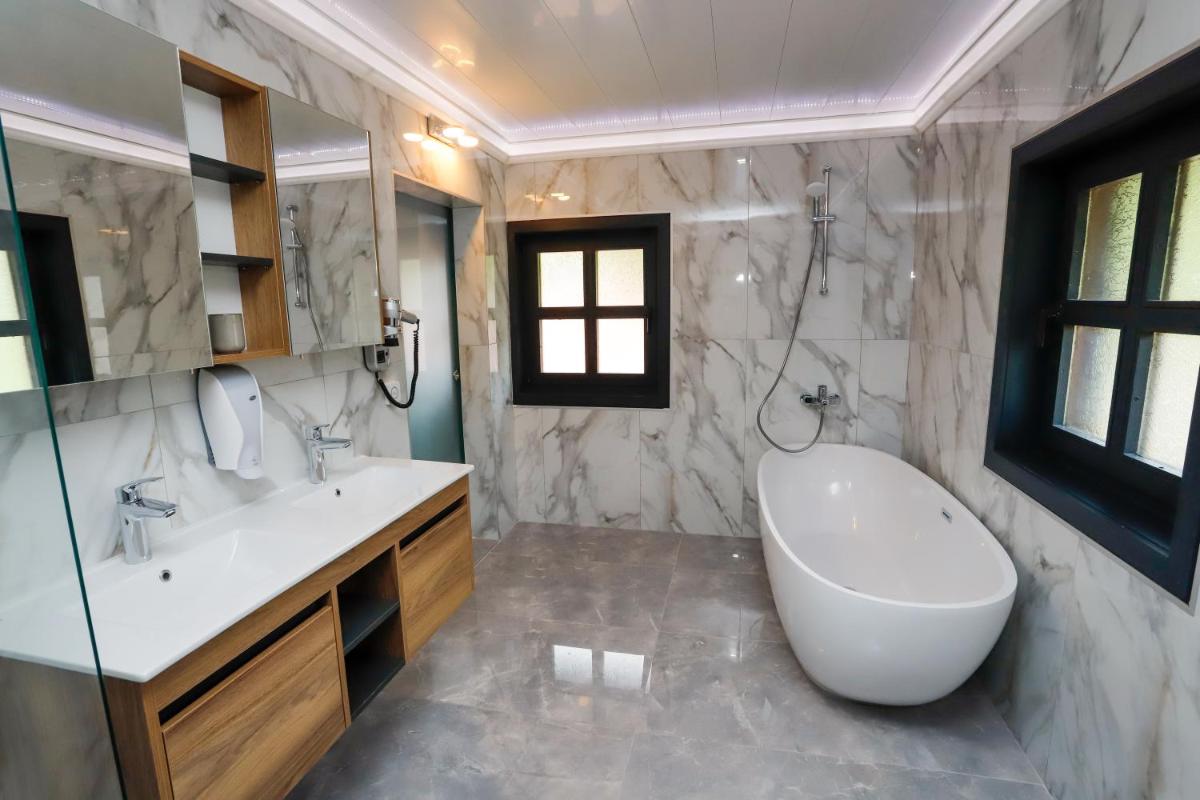 Glavatarski Han - Housity