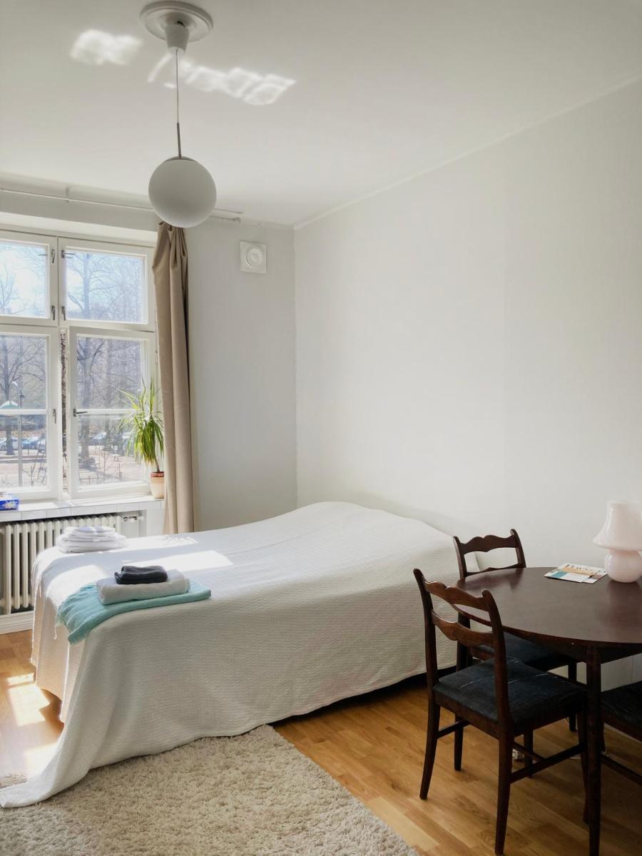 Bright one-room studio in the heart of Kallio - Housity