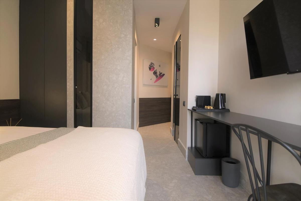 Suitetrails - Cityzoe Athens Suites