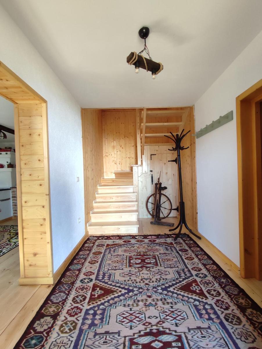 La căsuța cu amintiri - Housity