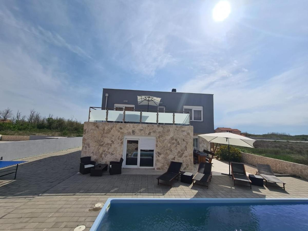 Vacation House Privlaka - Housity