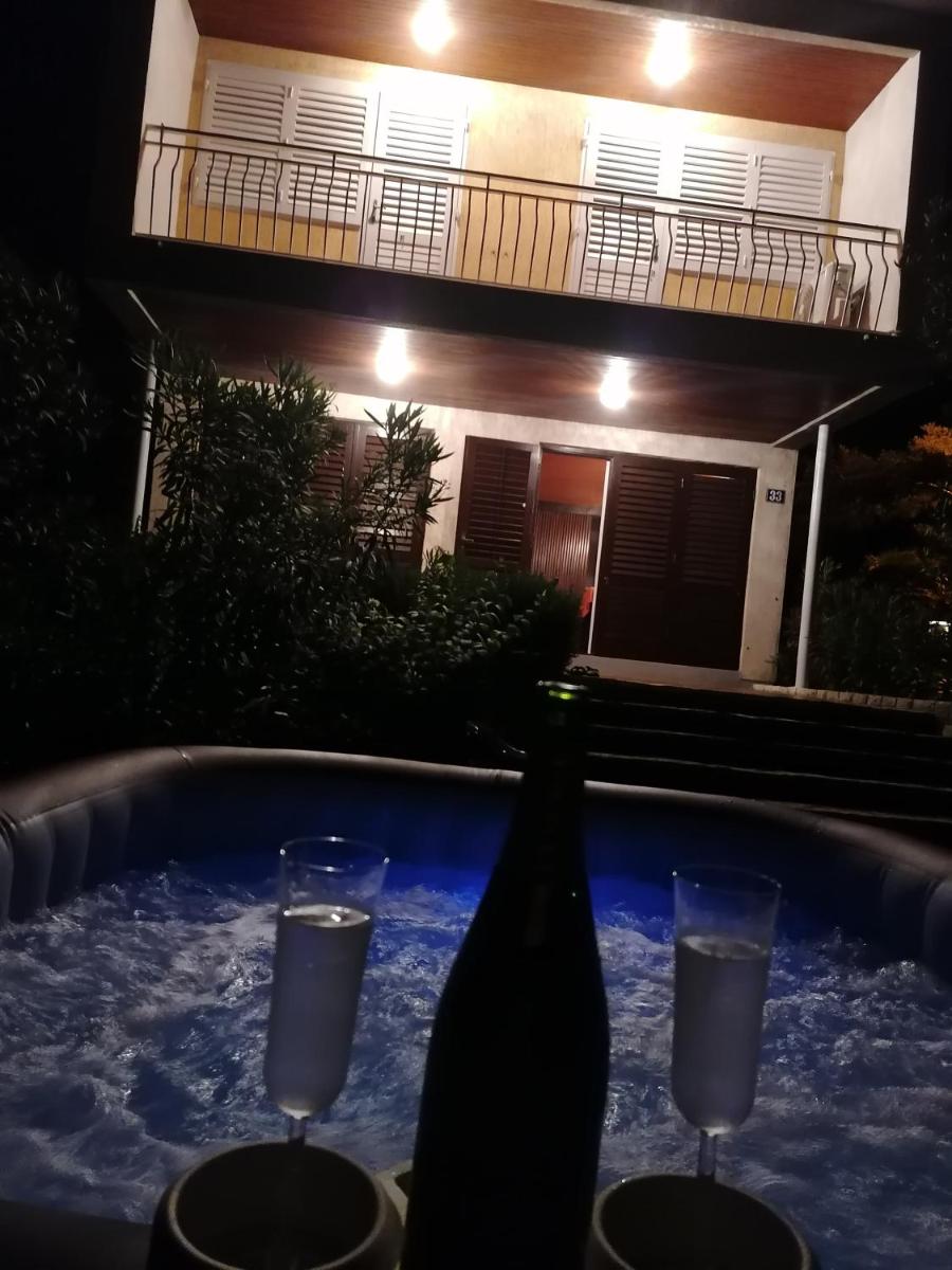 Guesthouse Butković - Housity
