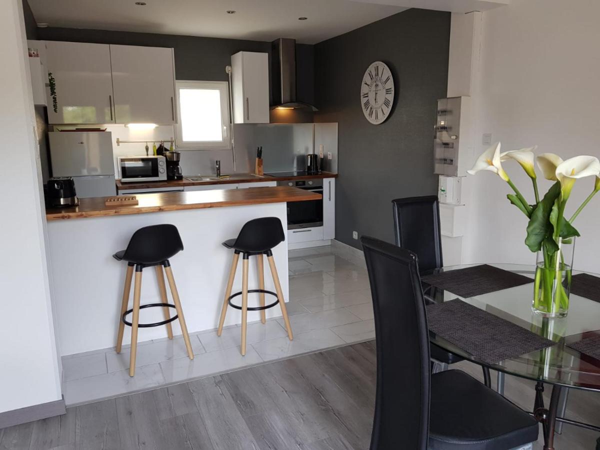 Kerguil-hanna agréable et familiale, 4 pers, piscine privée du 15 juin à mi-septembre - Hizvo