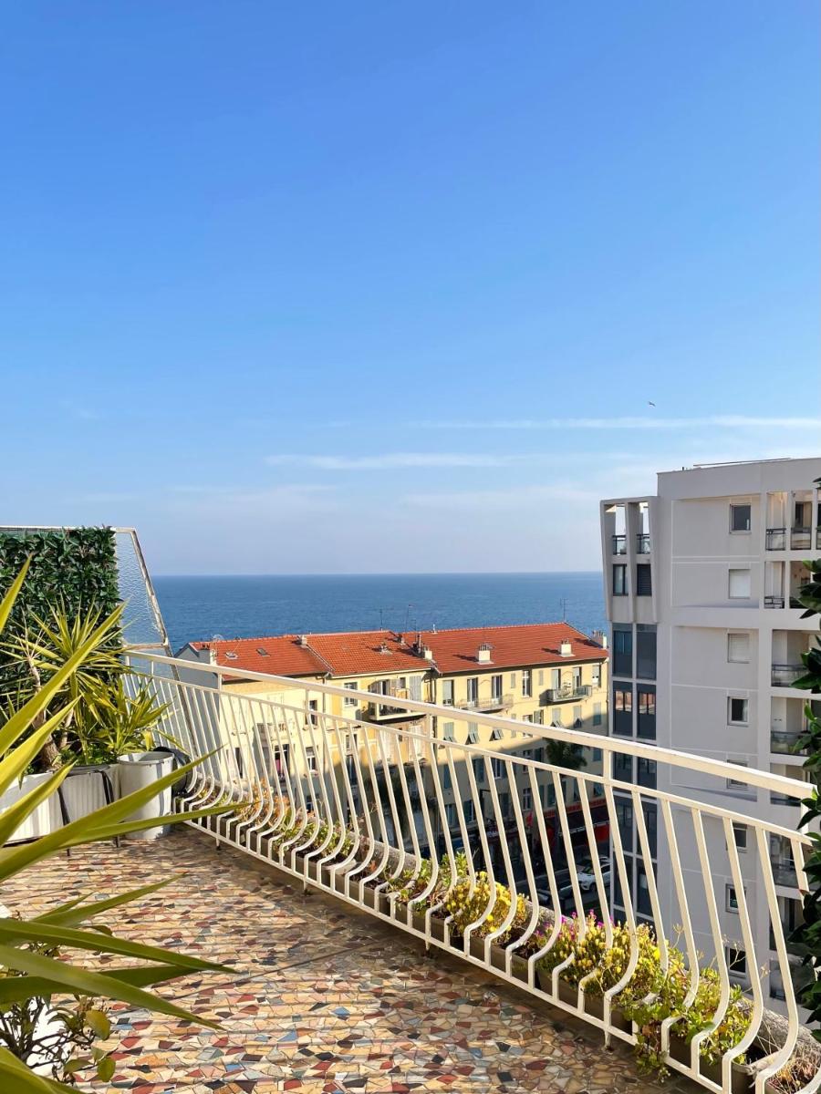 Studio terrasse vue mer à 1min de la plage et tram - Housity