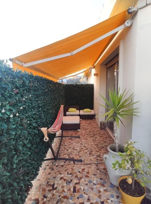 Studio terrasse vue mer à 1min de la plage et tram - Housity