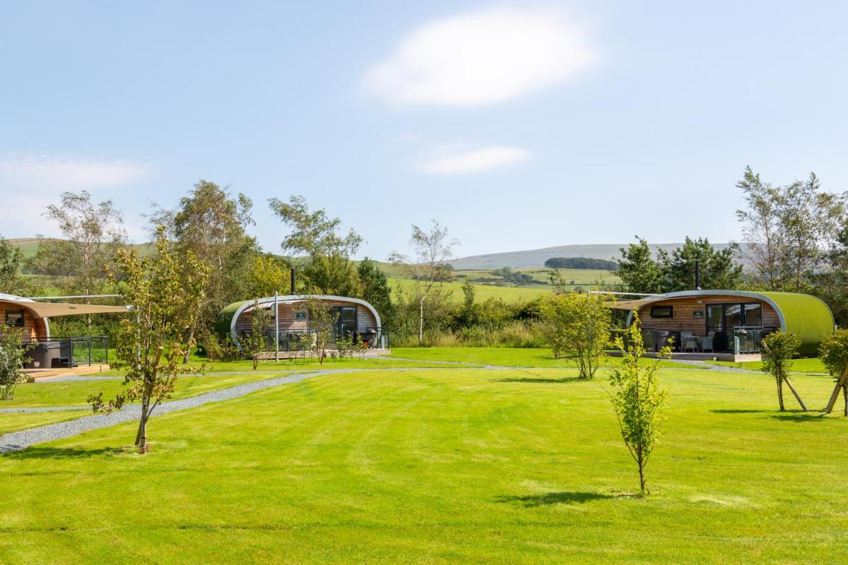 Fell View Park Escape Pods with hot tubs, Kirkby Lonsdale - Housity