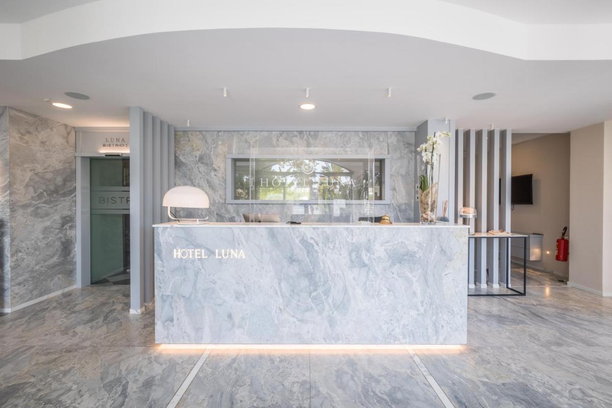 Hotel Luna - Housity