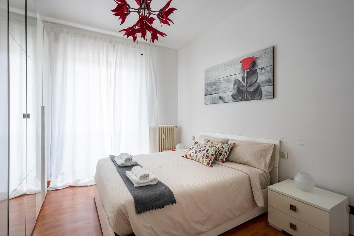 Suite 17 Monza centro,Milano centro,netflix - Housity