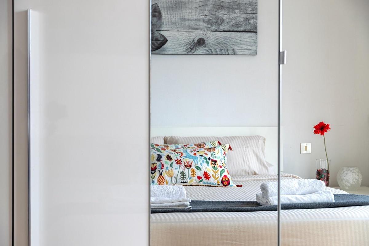 Suite 17 Monza centro,Milano centro,netflix - Housity