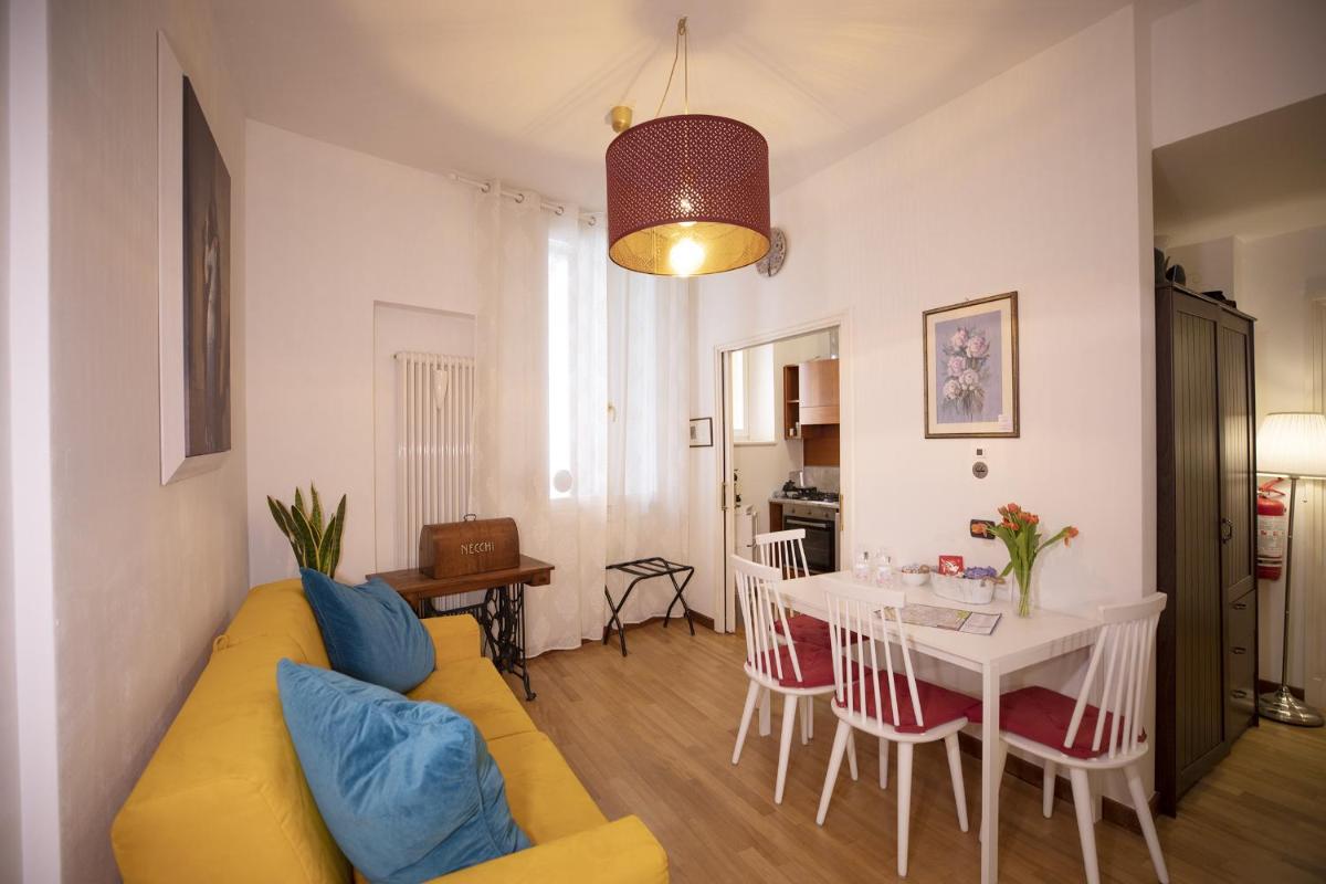 Like Romeo Suites - Housity