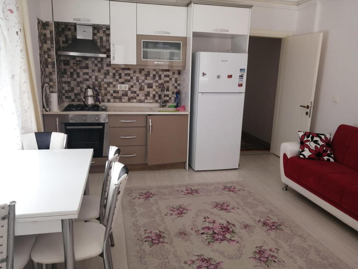 Summer house with mountain view, 10 minutes walking distance from the sea - Housity