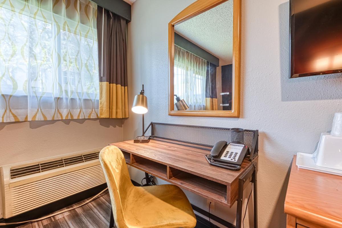 La Mirage Inn - Hollywood - Housity